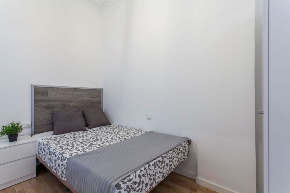 Private room in Valencia photo 3