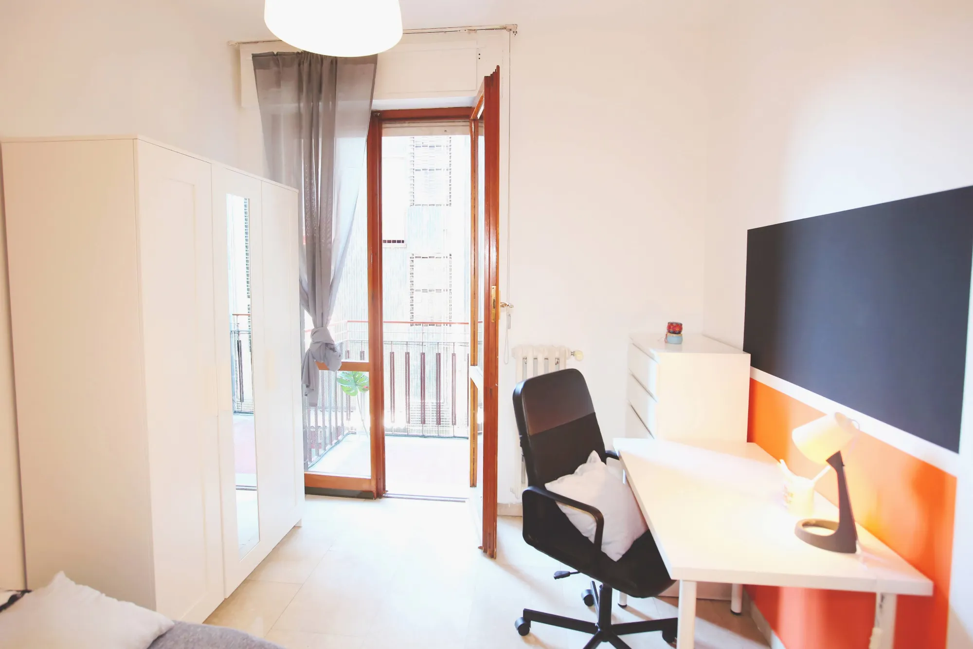 Habitación privada en Lecco photo 2