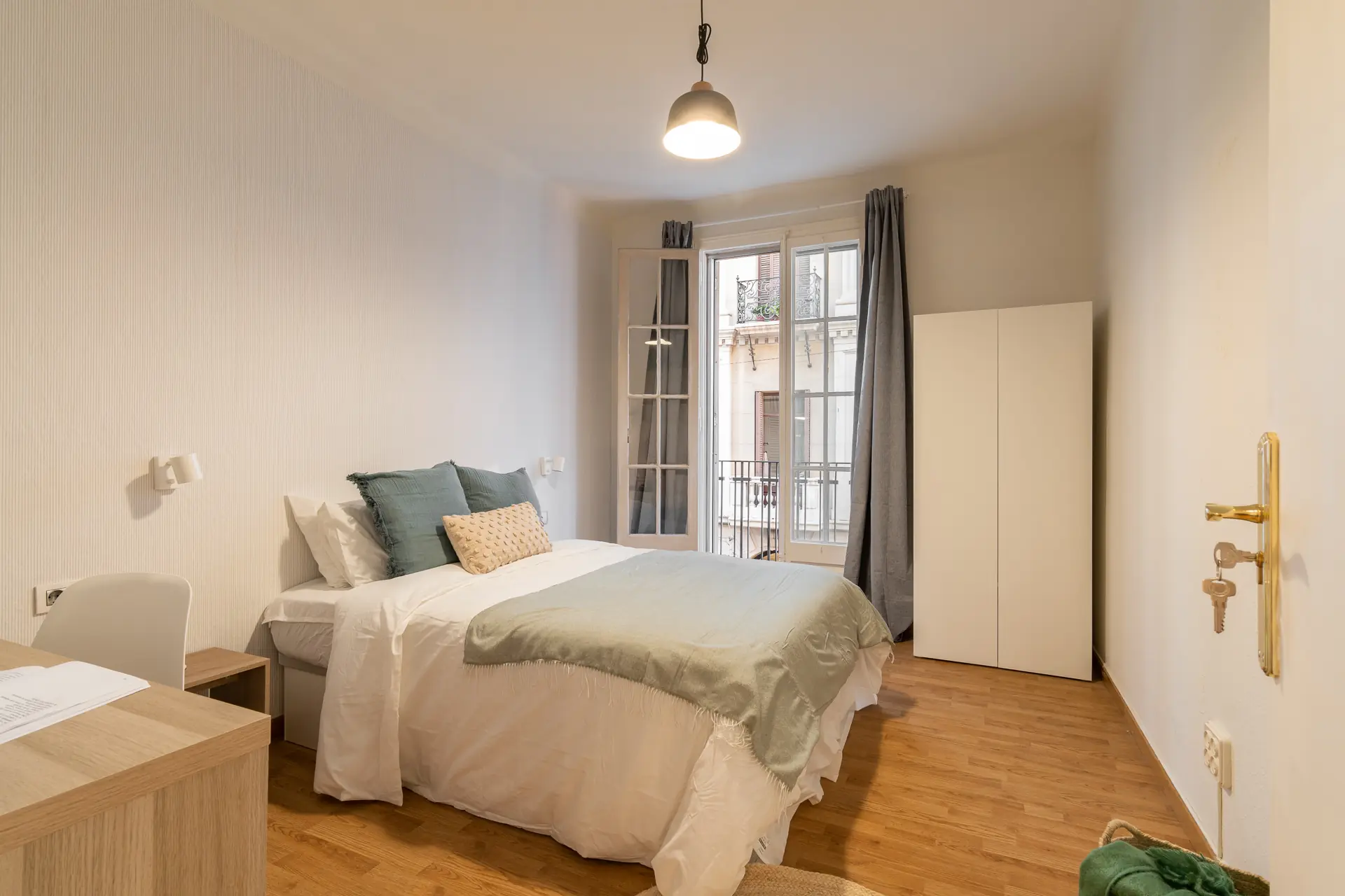 Private room in Barcelona photo 2