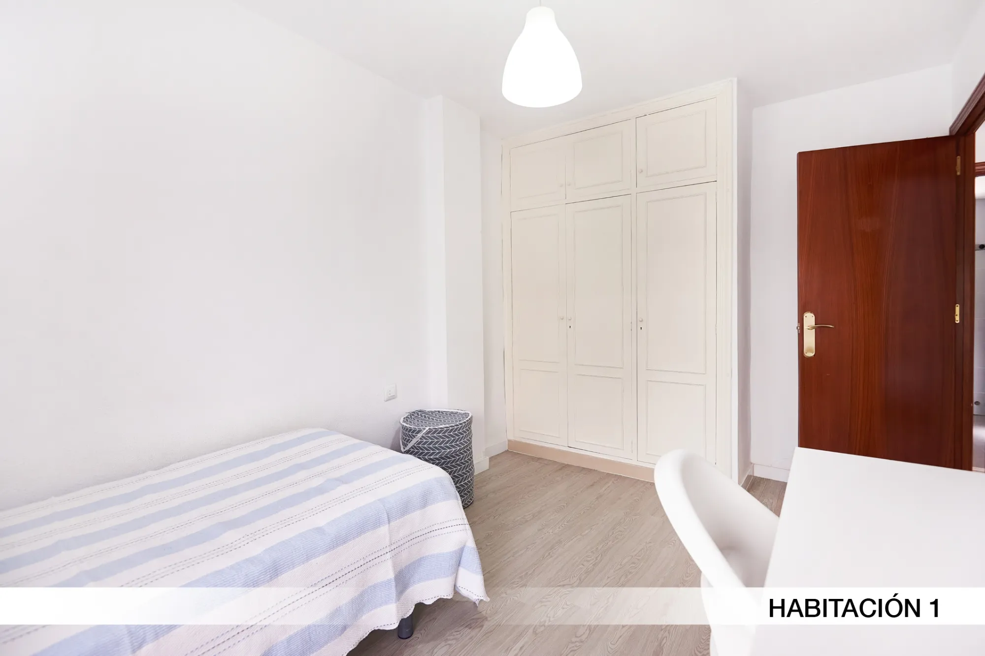 Habitación privada en Seville photo 3