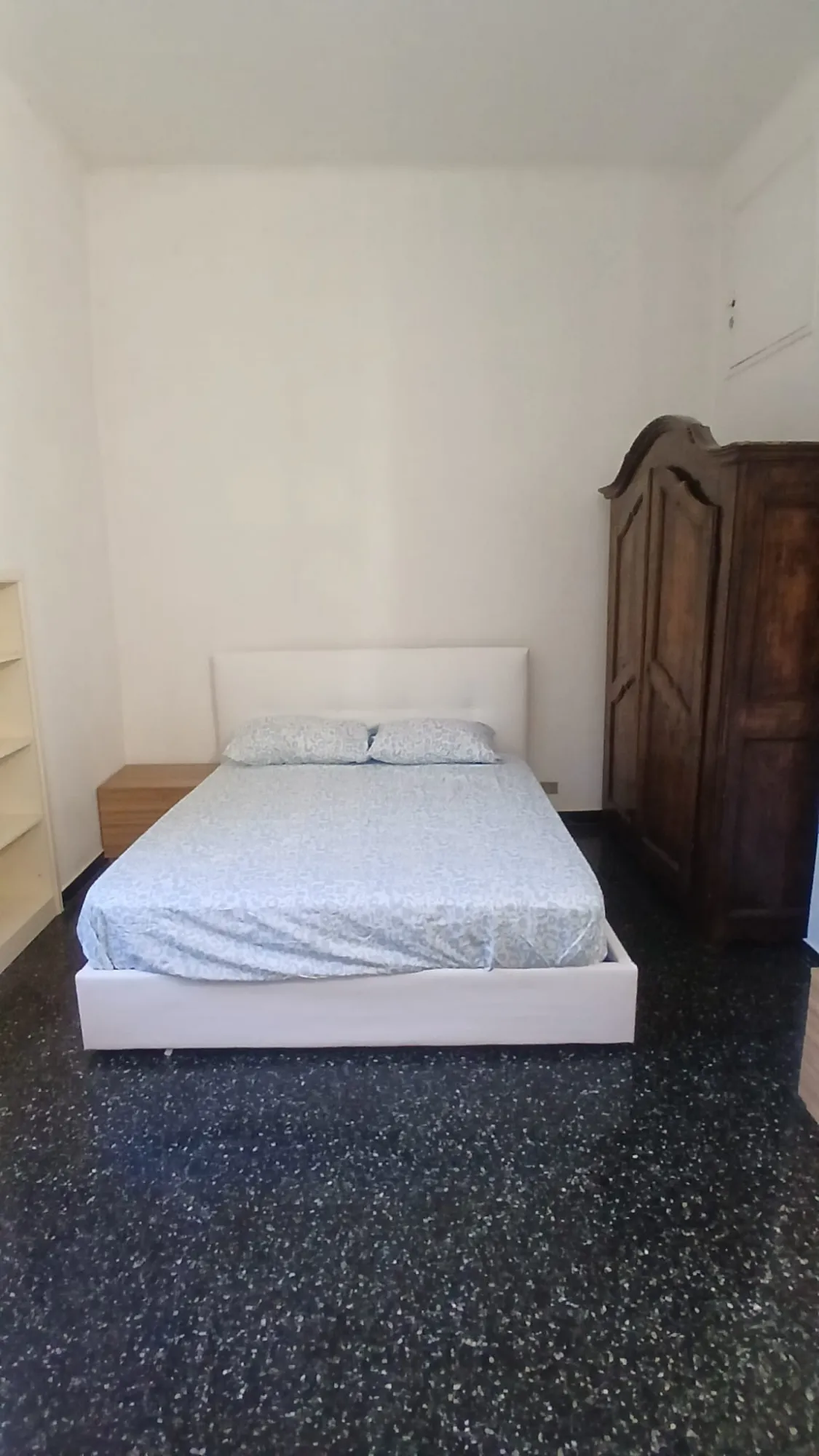 Room in Genoa